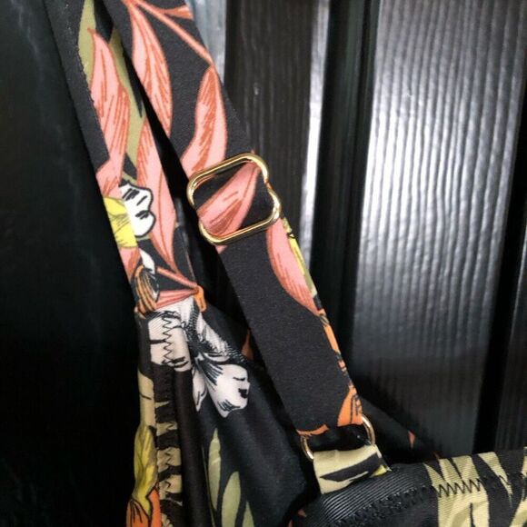 ModCloth Womens The Siena One-Piece Swimsuit 2X Black Hibiscus Holiday Swim - Picture 6 of 10